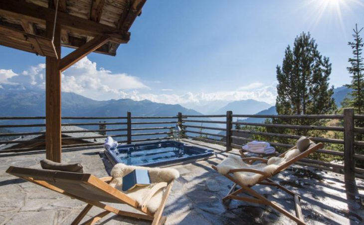 Chalet Petit Ours, Verbier, Hot Tub